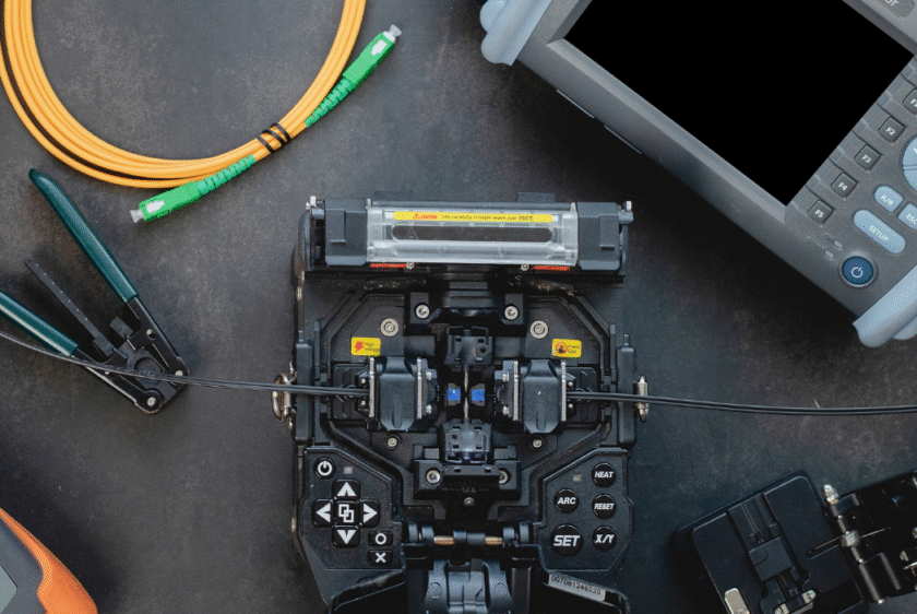 Optinių kabelių virinimo montavimas ir suvirinimas